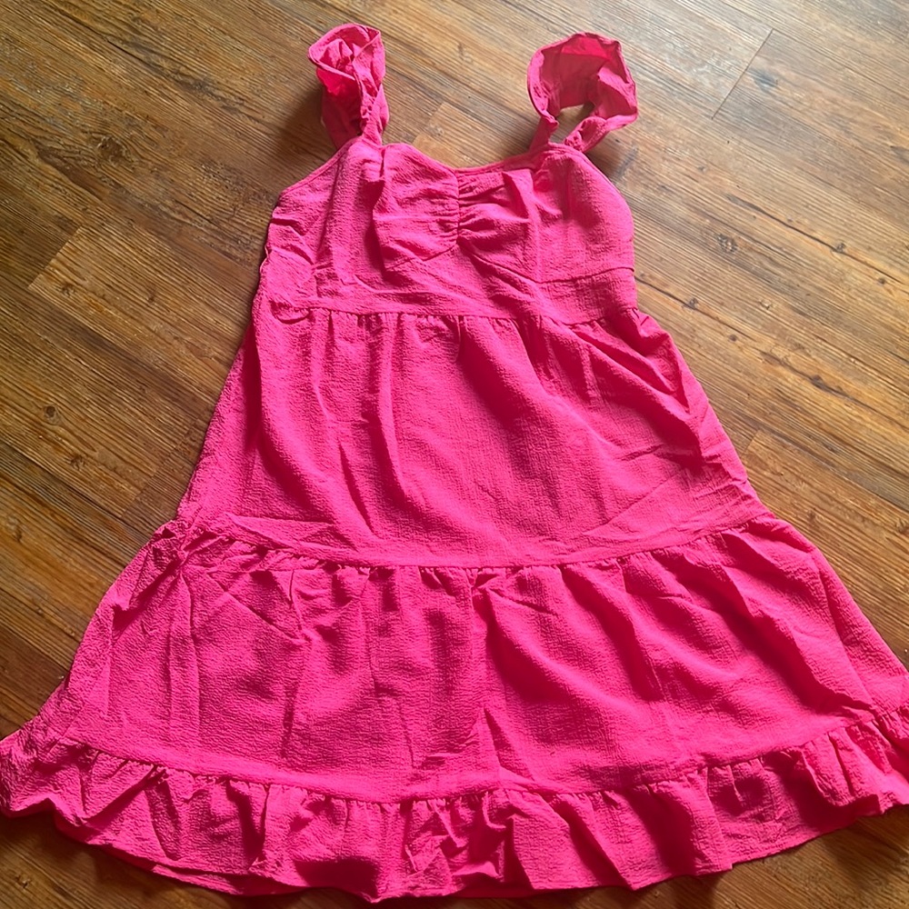 pink dress